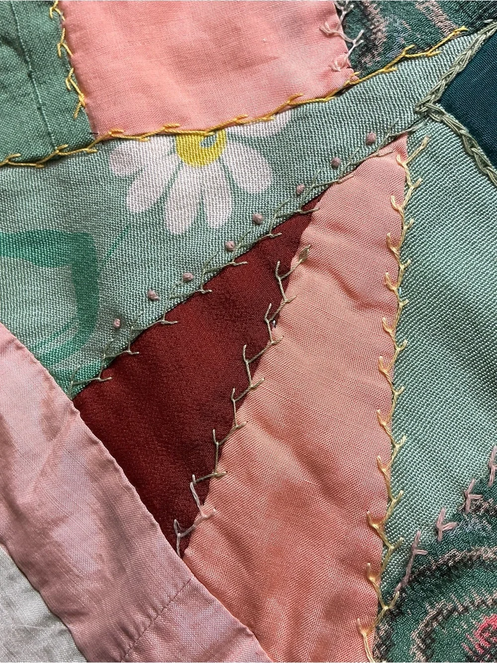 Vintage hand stitched 1930s patchwork crazy quilt 72 x 85 USA made